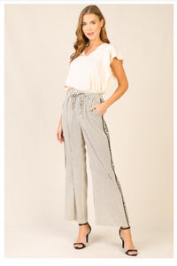 LEOPARD CONTRAST STRIPED PANTS