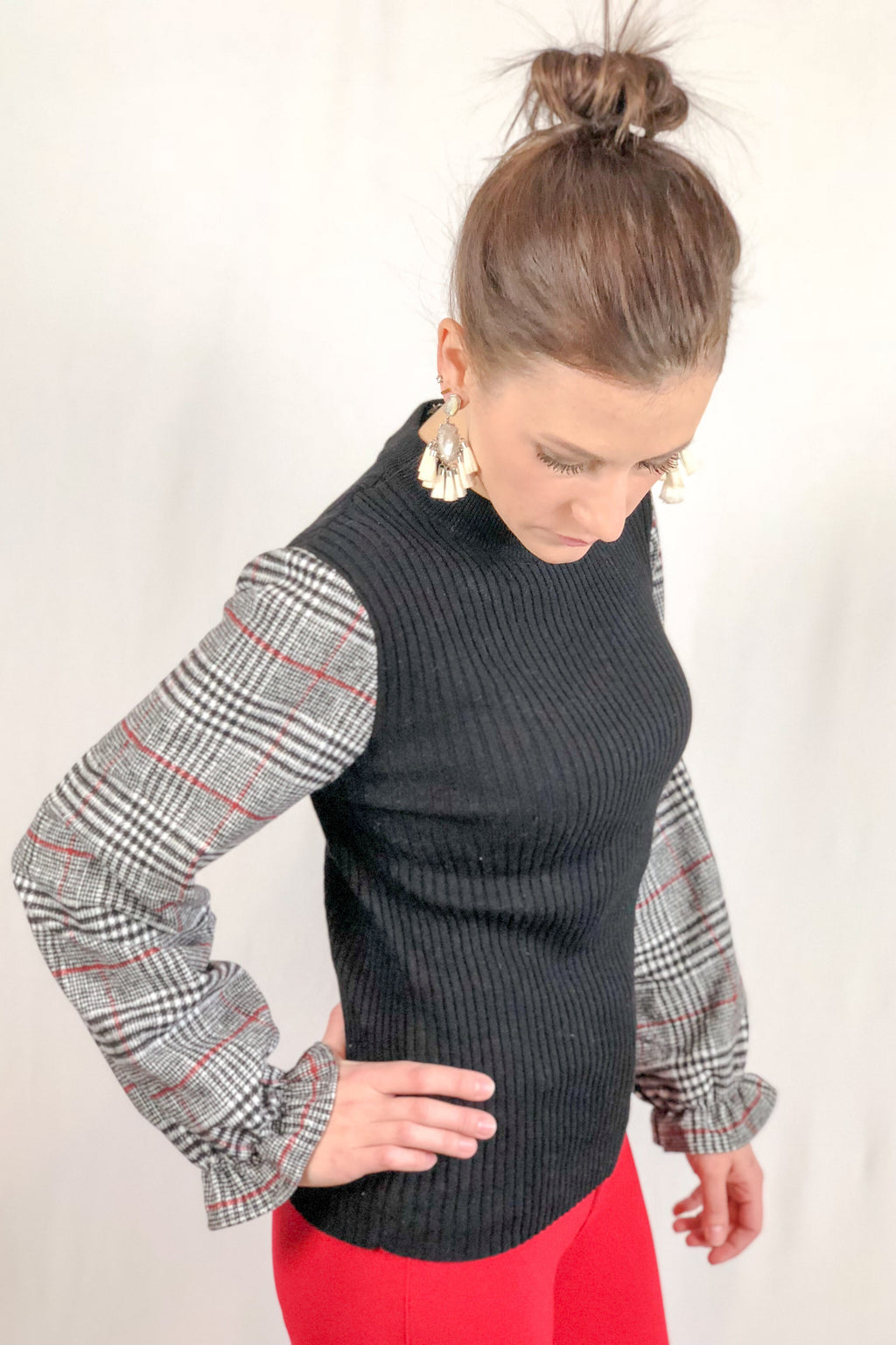 PLAID SLEEVE SWEATER