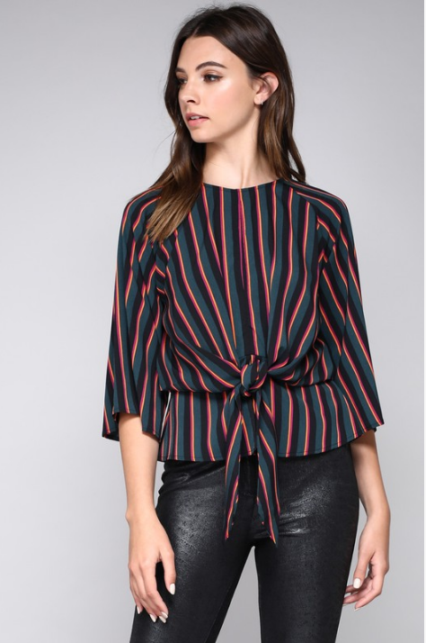 FRONT KEYHOLE STRIPE TOP